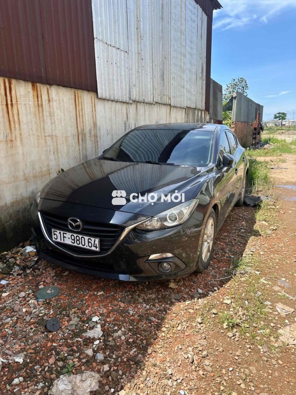 Mazda 3 2016 1.5 AT - 760000 km