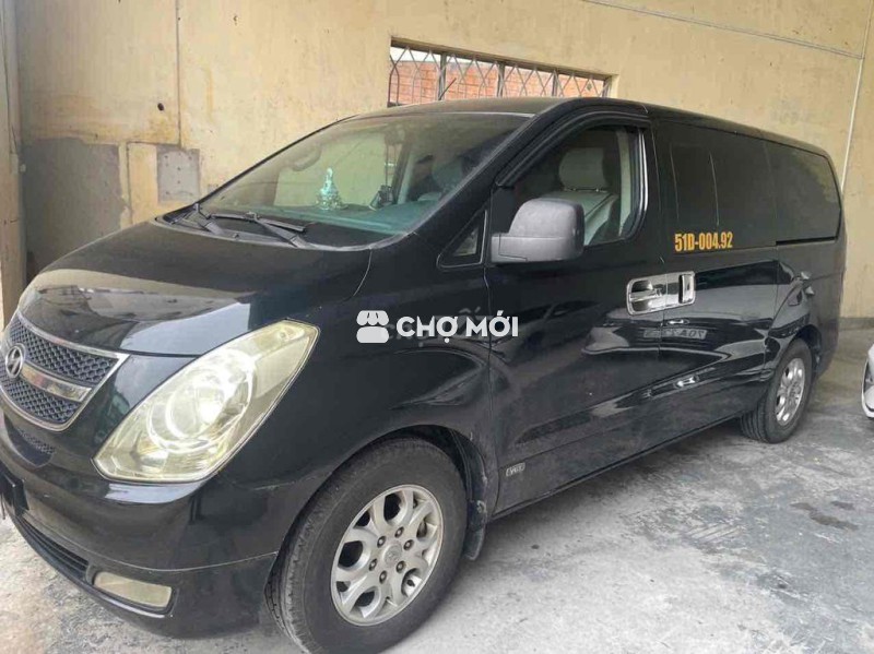 Hyundai Starex Van máy dầu số tự động