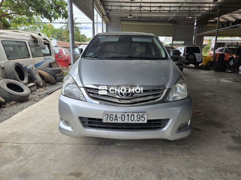 Toyota Innova 2007 - 150000 km