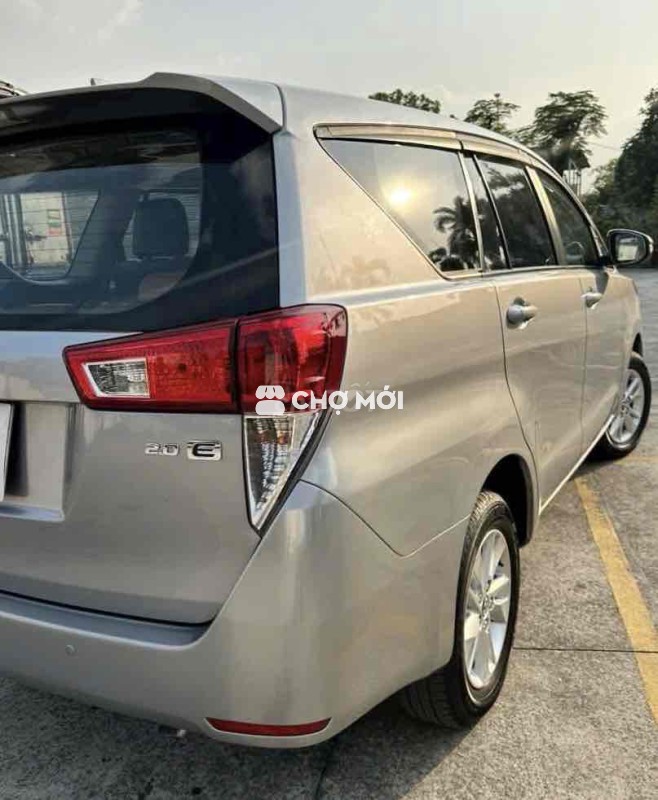 Toyota Innova 2019 2.0E - 10000 km