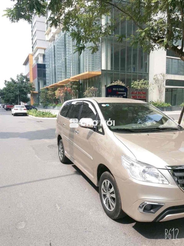 chính chủ bán Toyota Innova 2016 2.0E xe đẹp căng