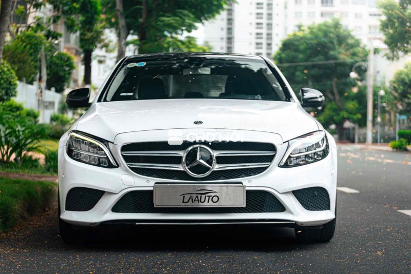 LONG ANH AUTO về Mercedes C200FL 2019