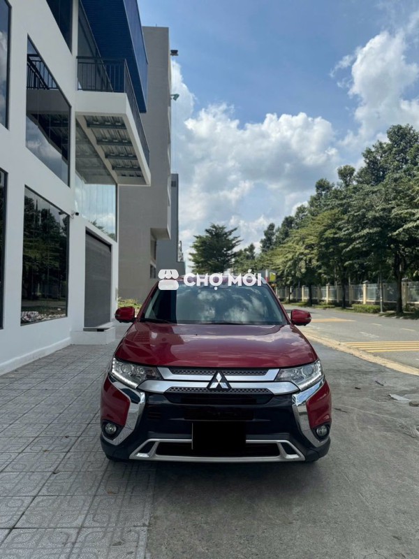 Mitsubishi Outlander 2.0 CVT 2022 - 10677 km
