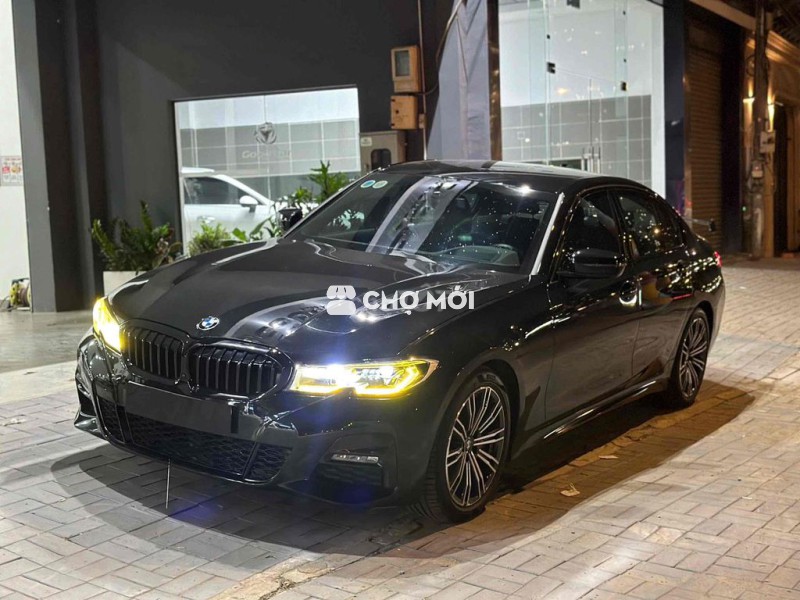 BMW 330i M Sport 2022 - 18600 km