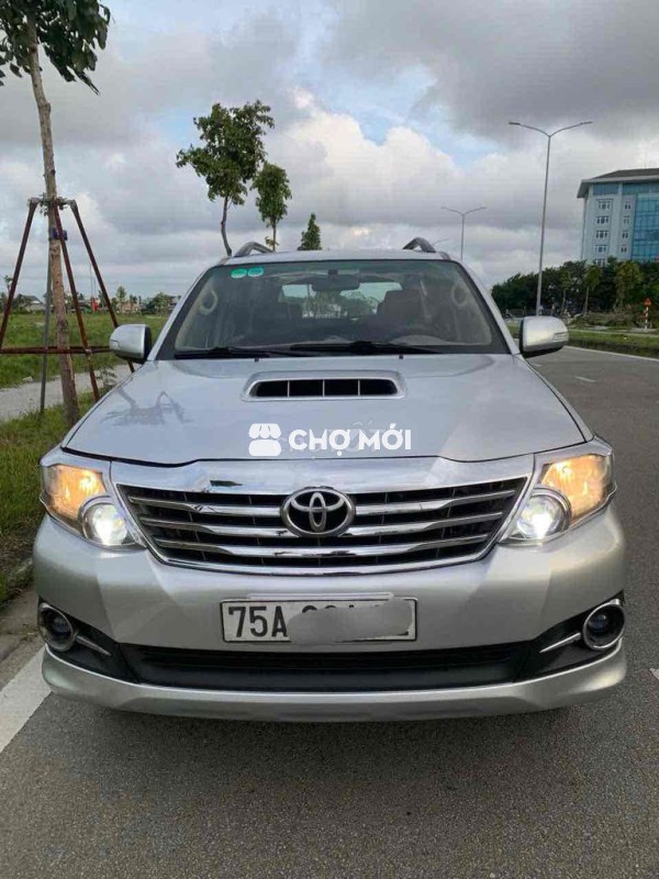 Toyota Fortuner 2015 2.5G - 90000 km gốc Huế