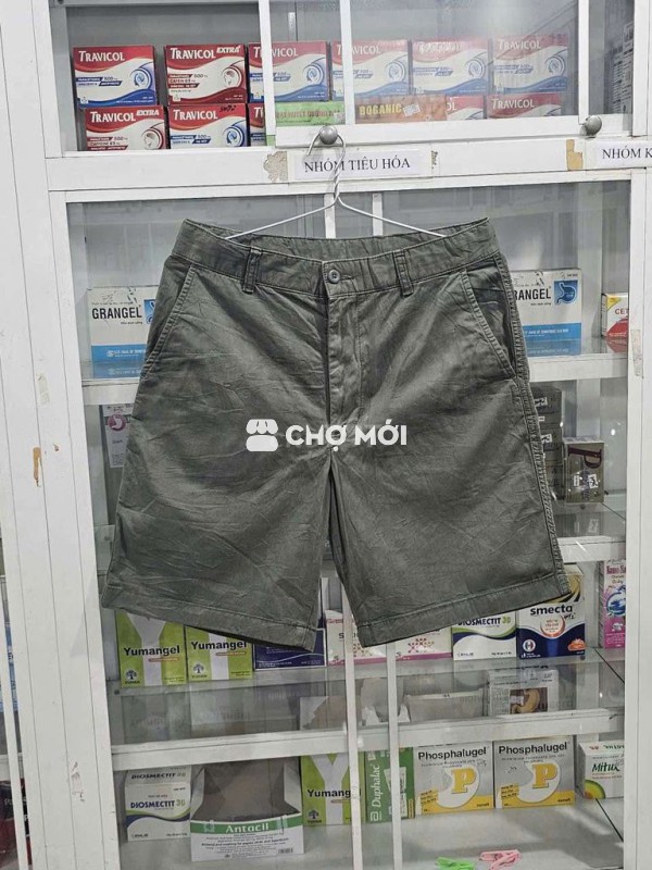 Quần shot Uniqulo màu rêu như mới