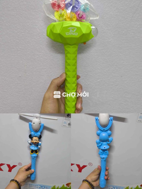 Đồ chơi con quay có nhạc ( 2 cái) Còn MỚI