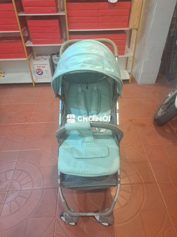 Xe đẩy du lịch Chicco màu xanh ngọc