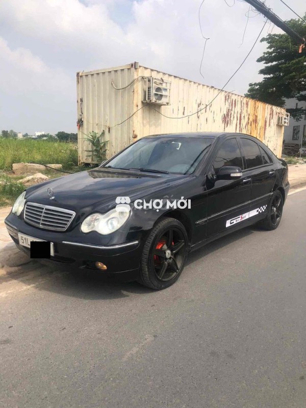Mercedes C200 Số sàn 4 máy còn rất mới