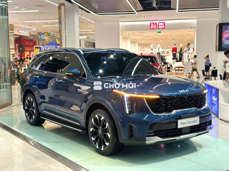 Kia Sorento 2025- Tặng bảo hiểm thân vỏ + giảm giá