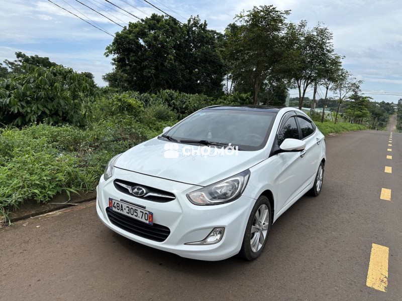 Hyundai Accent 2012 1.4 MT - 110000 km