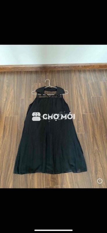 váy đen xuông