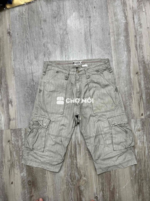 VACHE.   kaki túi hộp short.  size. 31