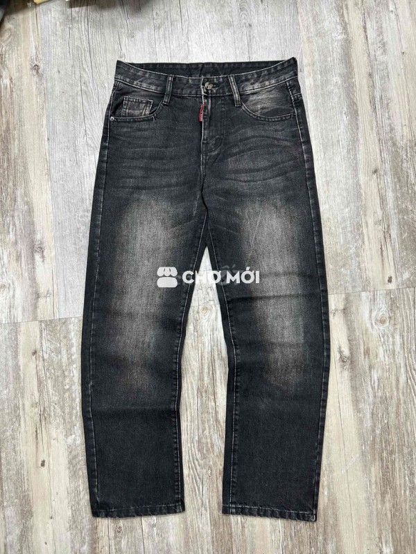 Basic.    Jeans      Size.  32