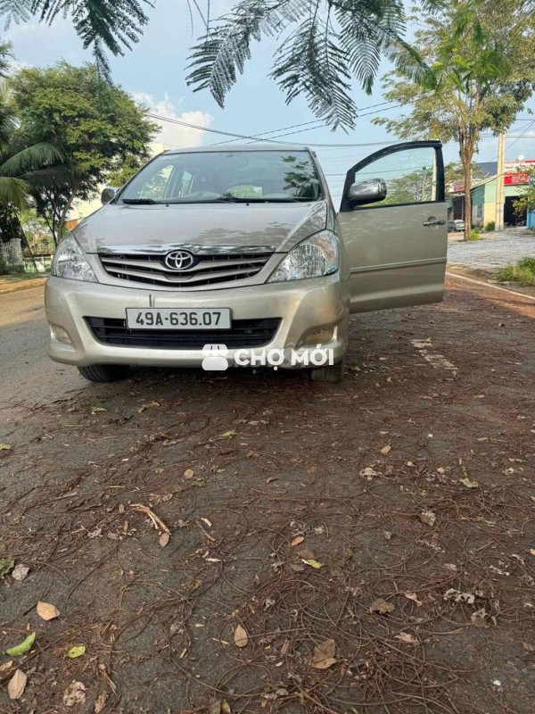 Toyota Innova 2011 V - 170000 km