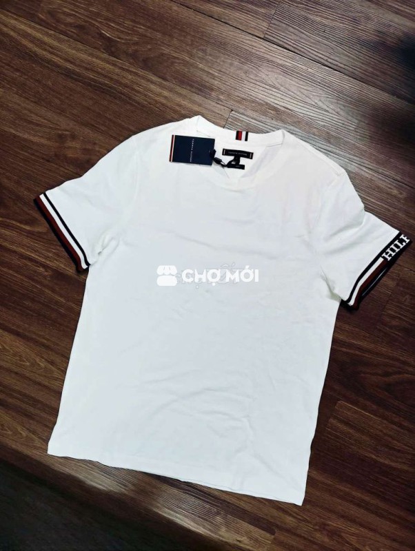 Áo Tommy size.L chính hãng VN
