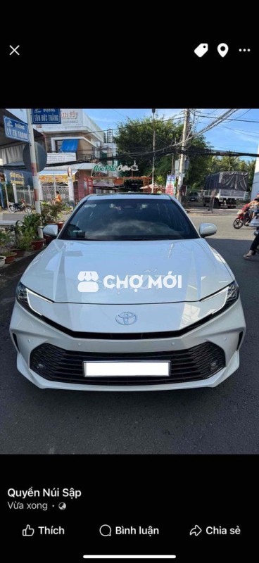 Toyota Camry 2025 2.5 HEV Mid - 2929 km