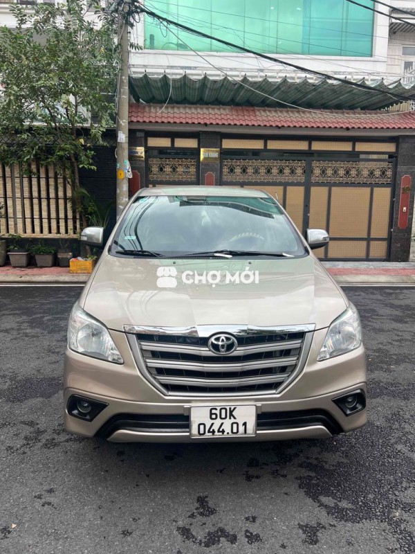 Toyota Innova 2015 - 138000 km