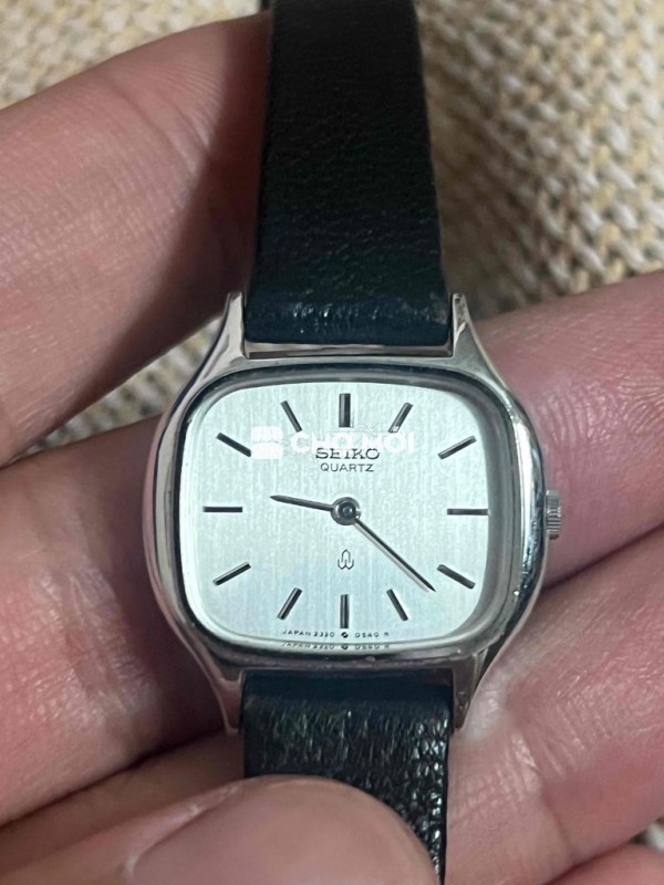 tank nữ seiko pin