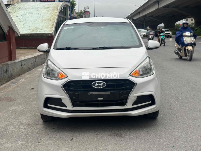 Hyundai Grand i10 2020 Sedan 1.2 MT Base - 94000 k