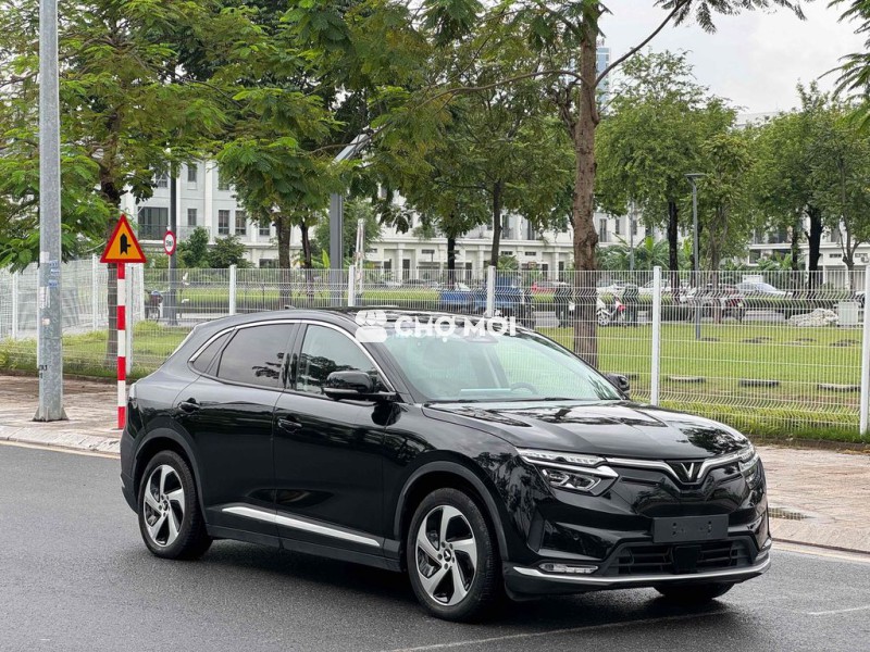 VF8 Eco 2023 Mua Pin Catl giảm 70tr đổi xe xăng