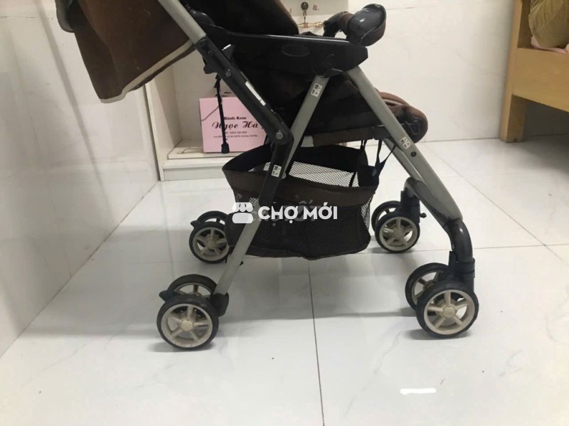 Xe đẩy cho bé