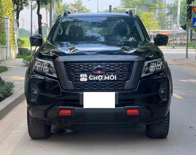 Nissan Navara Pro4X sx 2022 màu đen siêu đẹp