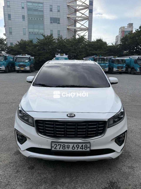 Kia Sedona 2018 2.2 DATH - 120000 km