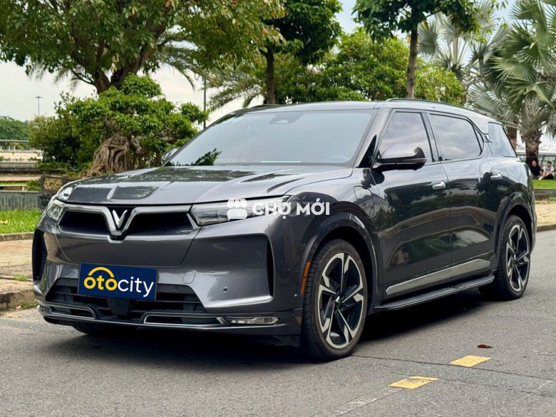 VinFast VF9 Plus 2024 - Màu xám - 8000km - Mua pin