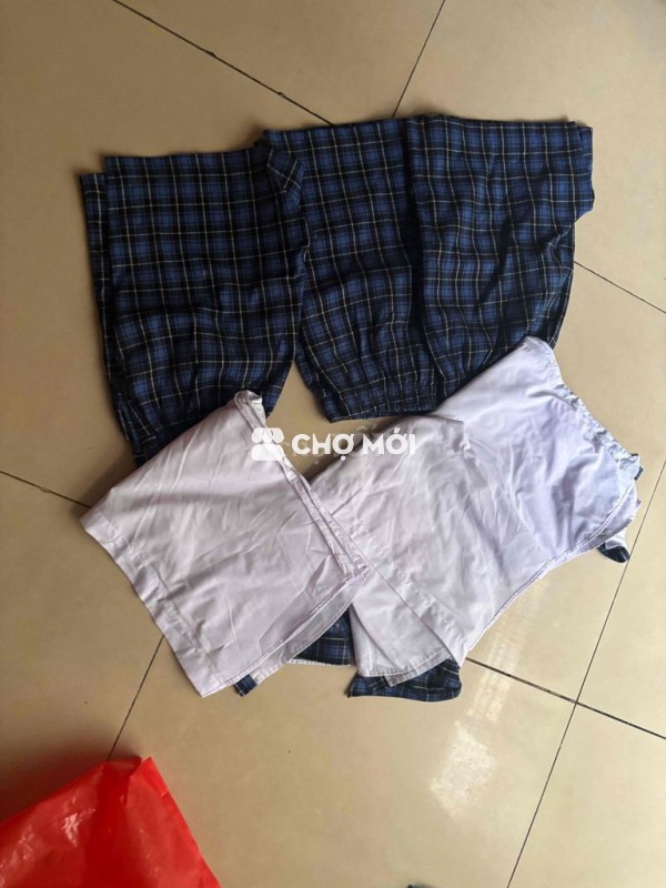 tặng áo quần đi học