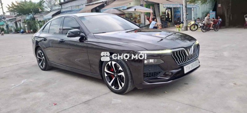 VinFast Lux A2.0 2019 2.0 AT - 53000 km
