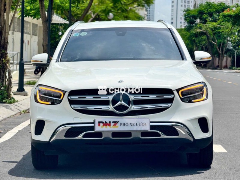 Mercedes Benz GLC200 4MATIC model 2022 Full option