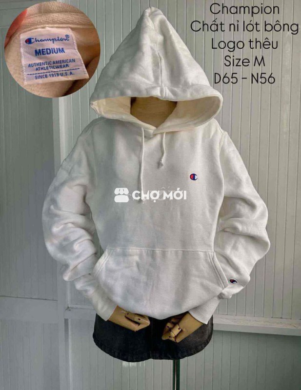 Hoodie champion trắng size M 60kg