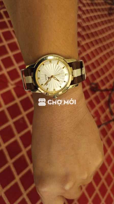 Đồng hồ TISSOT sai to 40