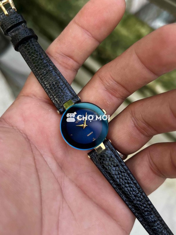 Đồng hồ Cyma thụy sĩ kính tràn viền nhỏ xinh.