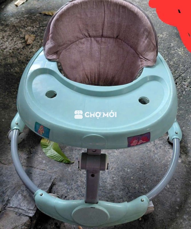 Bán rẻ các chị em xe tập đi cho bé,rất tốt và bền