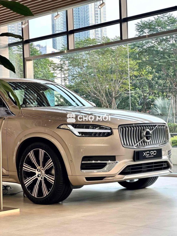 Volvo XC90 2025 Plug-in Hybrid hấp dẫn
