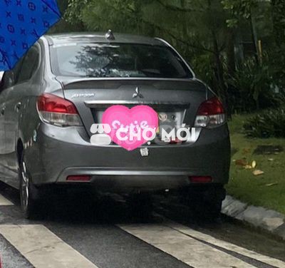 Mitsubishi Attrage 2016 1.2 CVT - 12000 km