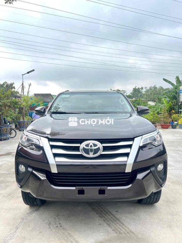 Toyota Fortuner 2018 2.4G 4x2 - 83000 km