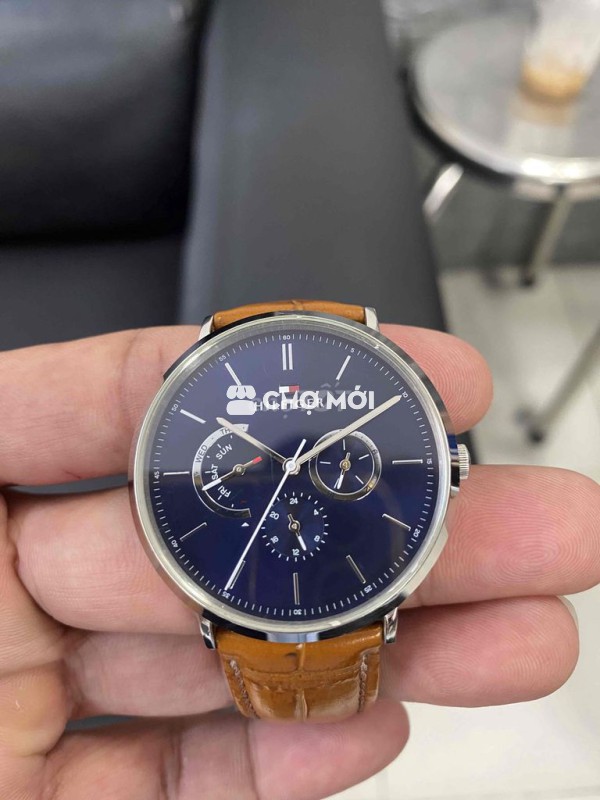 Đồng hồ hãng tommy.sz40mm