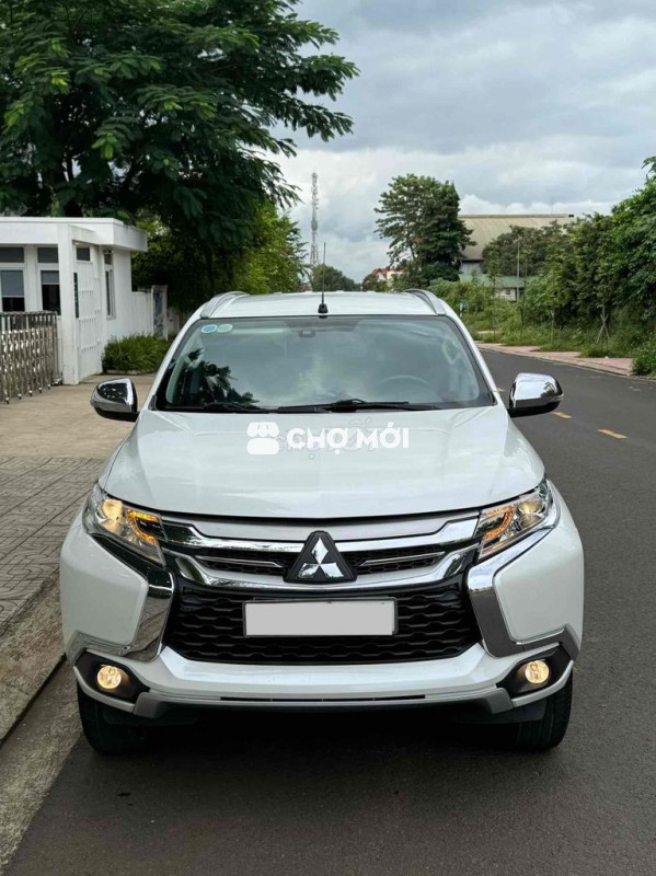 Mitsubishi Pajero Sport 2019 số sàn máy dầu 1 chủ