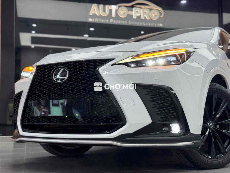 Lexus NX350 F-sport  2023 - 38000 km