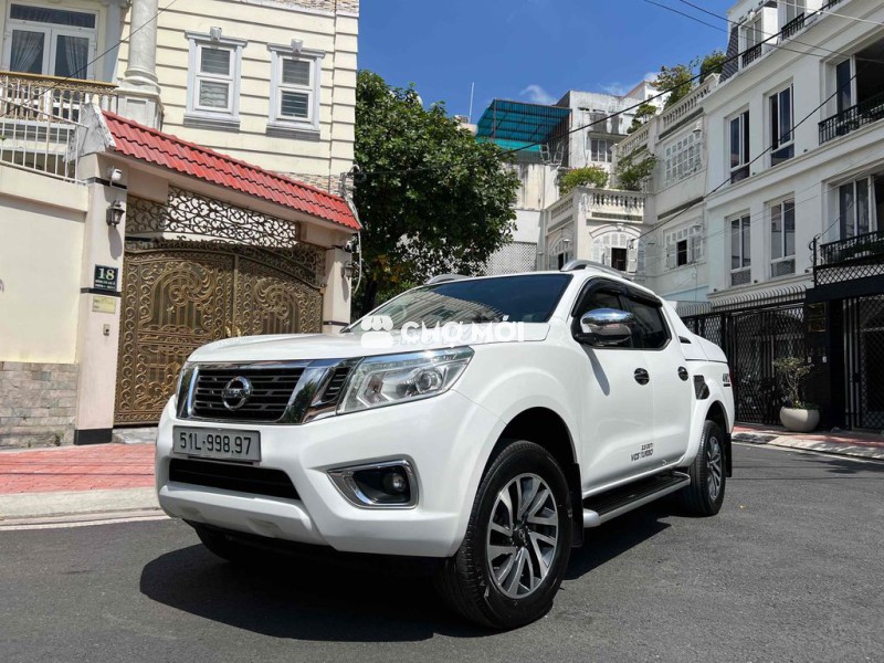 Nissan Navara 4WD 2 cầu số tự động cao cấp 2016