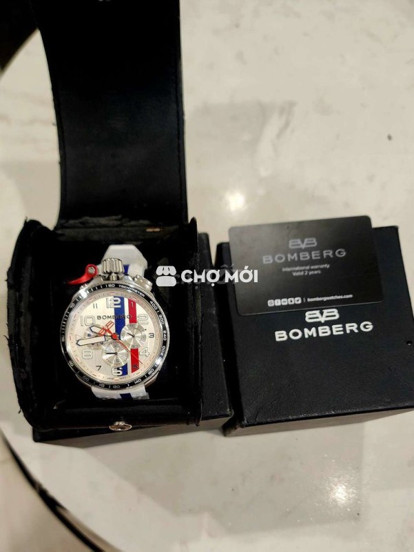 Đồng Hồ Nam Bomberg Bolt-68 Racing Navy Blue