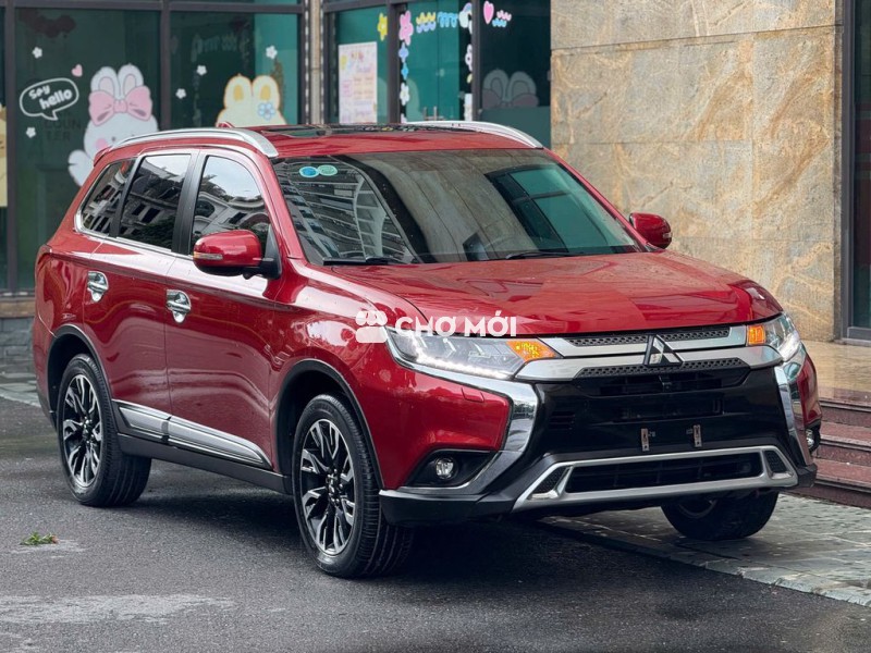 Mitsubishi Outlander 2.0 Premium 2021 Đỏ