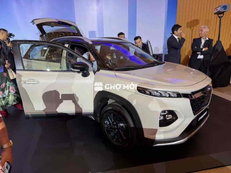 Suzuki Fronx 2025 hoàn toàn mới , đủ màu giao ngay