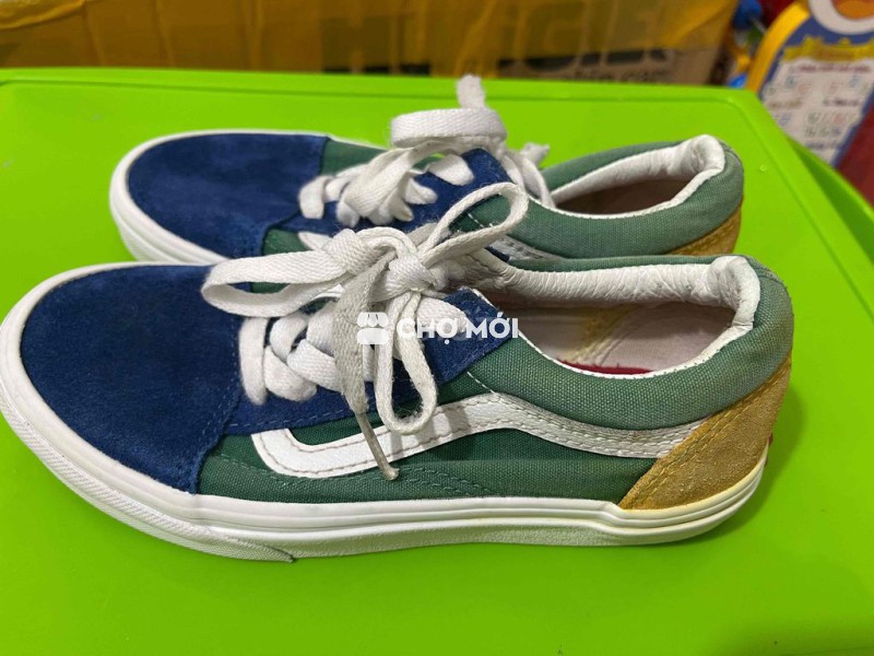 Giày Vans cho bé size 32.5 chân 18.5-19cm mới 80%