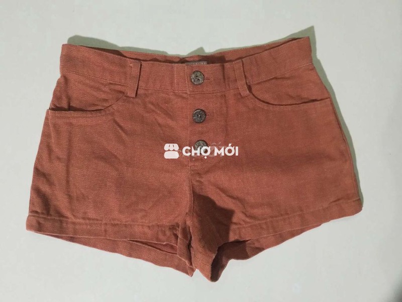 Quần short màu eo 72 cm