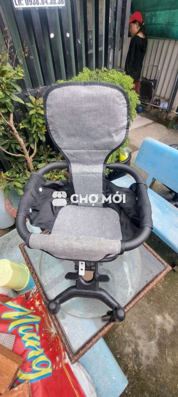 Cần pass lại xe đẩy cho bé còn mới 90%