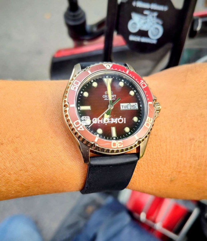 Orient mako 4 limited . vàng hồng